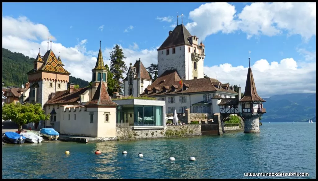 Oberhofen castillo medieval suiza