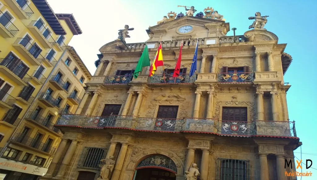 fachada del ayuntamiento de Pamplona