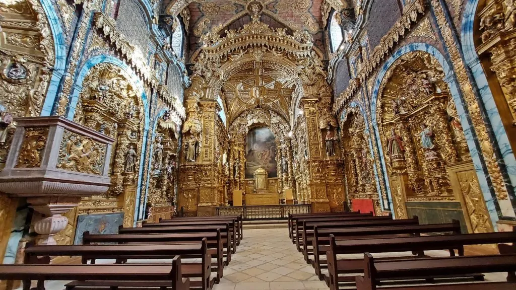 Iglesia Santa Clara Oporto Portugal