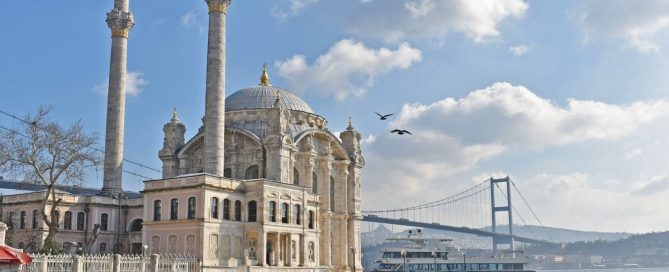 Mezquita de Ortaköy Estambul Turquía