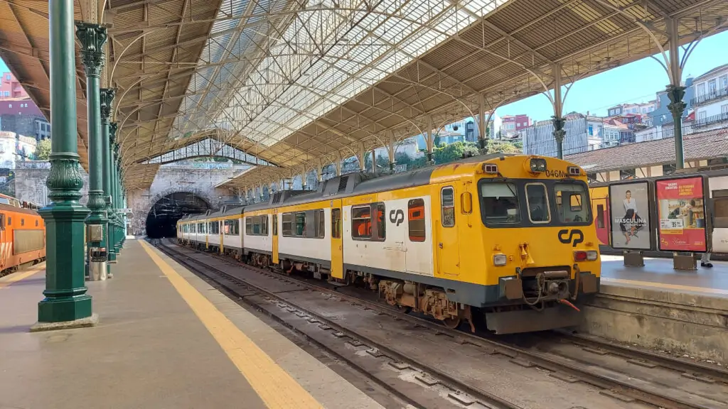 Tren Cómo llegar a Oporto desde España